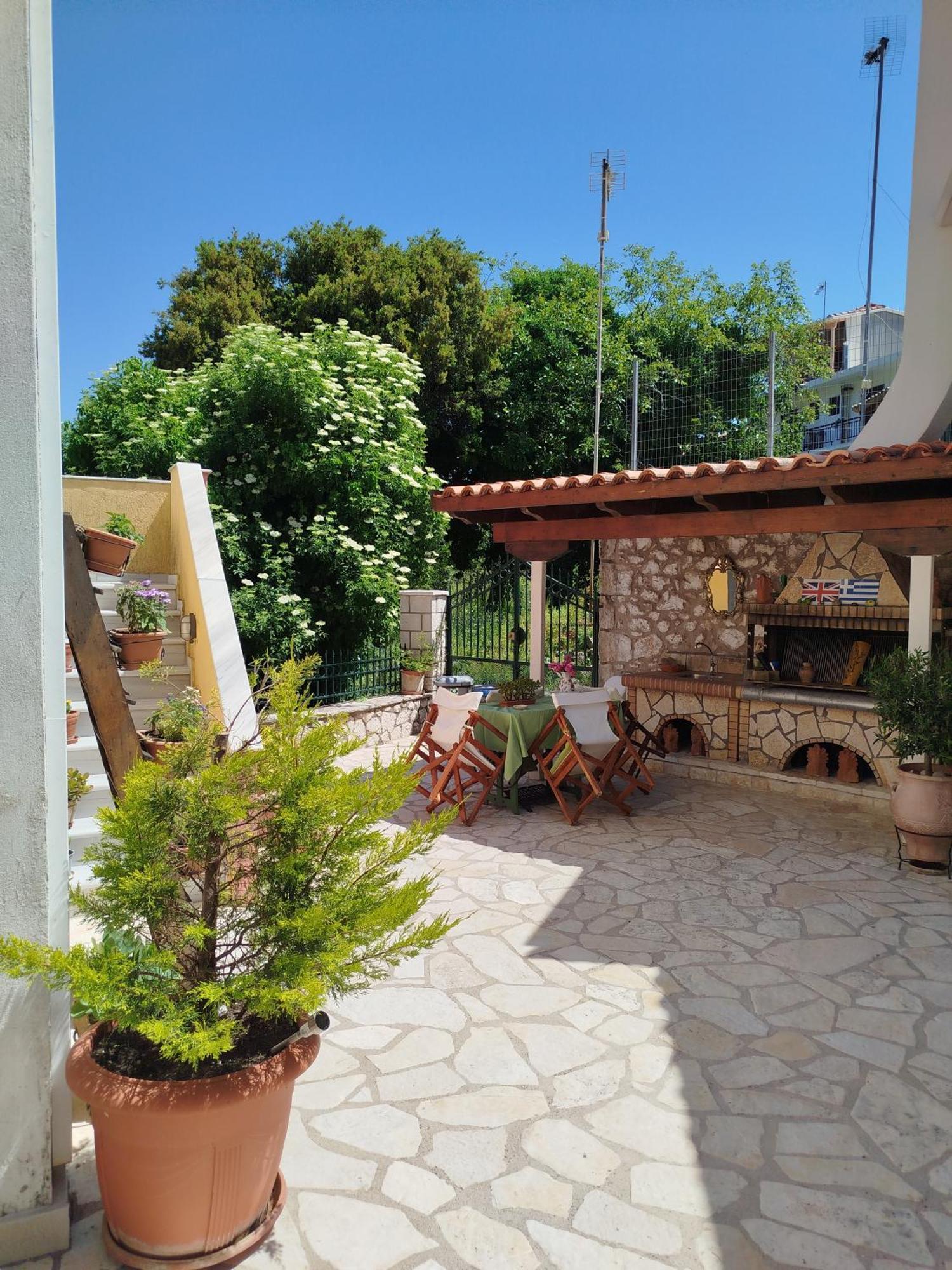 La Casa Di Bella A Tradional Stone House With Barbecue Kariá Exterior foto